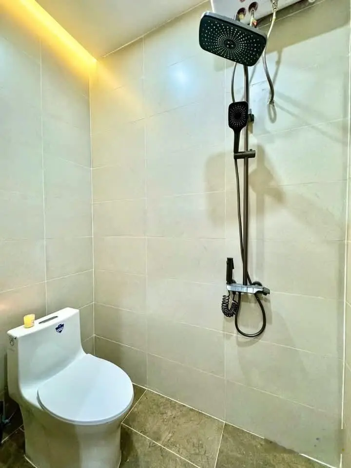 Kẹt tiền bán nhà đường số 19, Tân Phú, Quận 7. DT 56m2, LH Như 0766372453, đường rộng