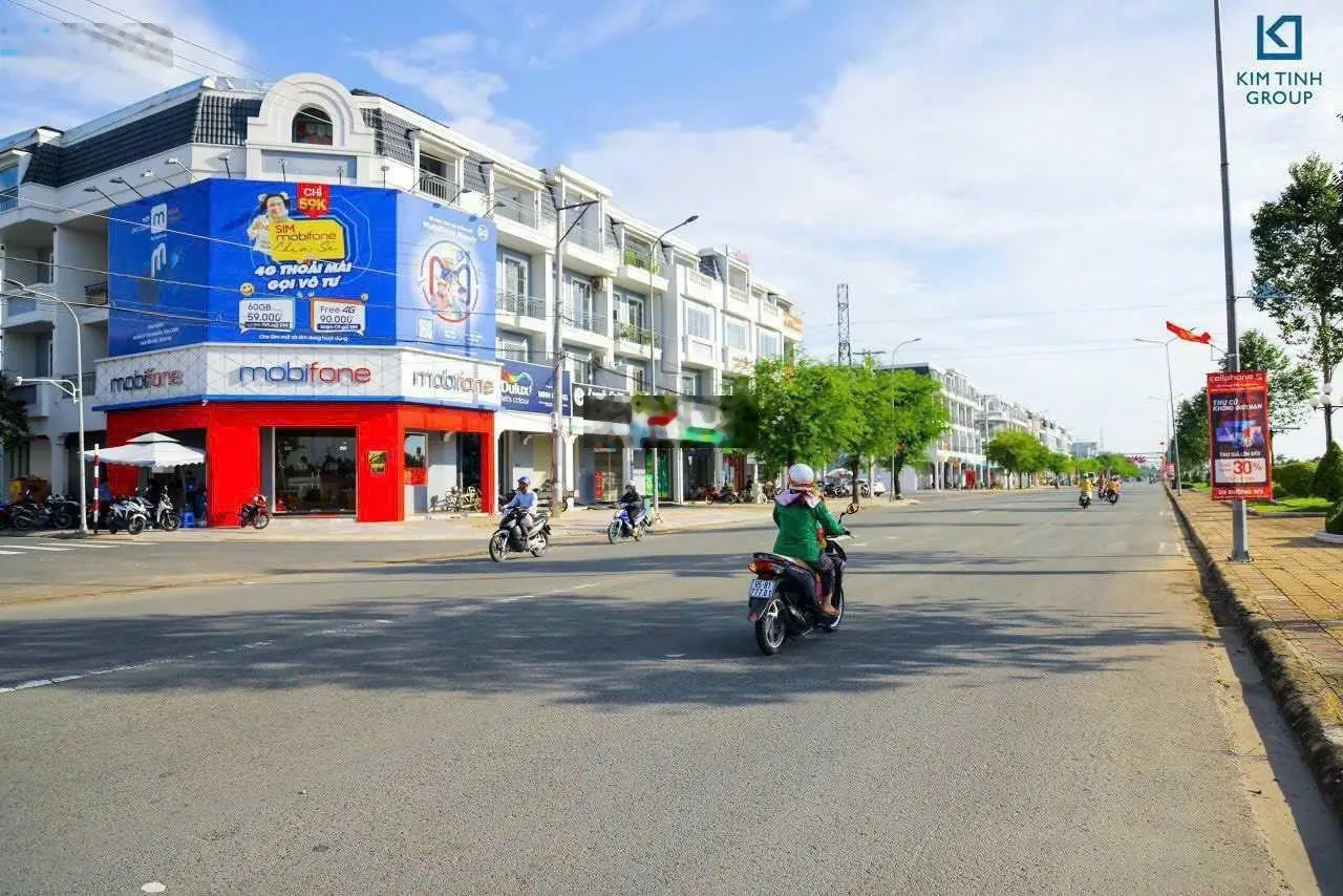 Bán nhà shophouse view kênh Trần Hưng Đạo đối diện tỉnh ủy Hậu Giang