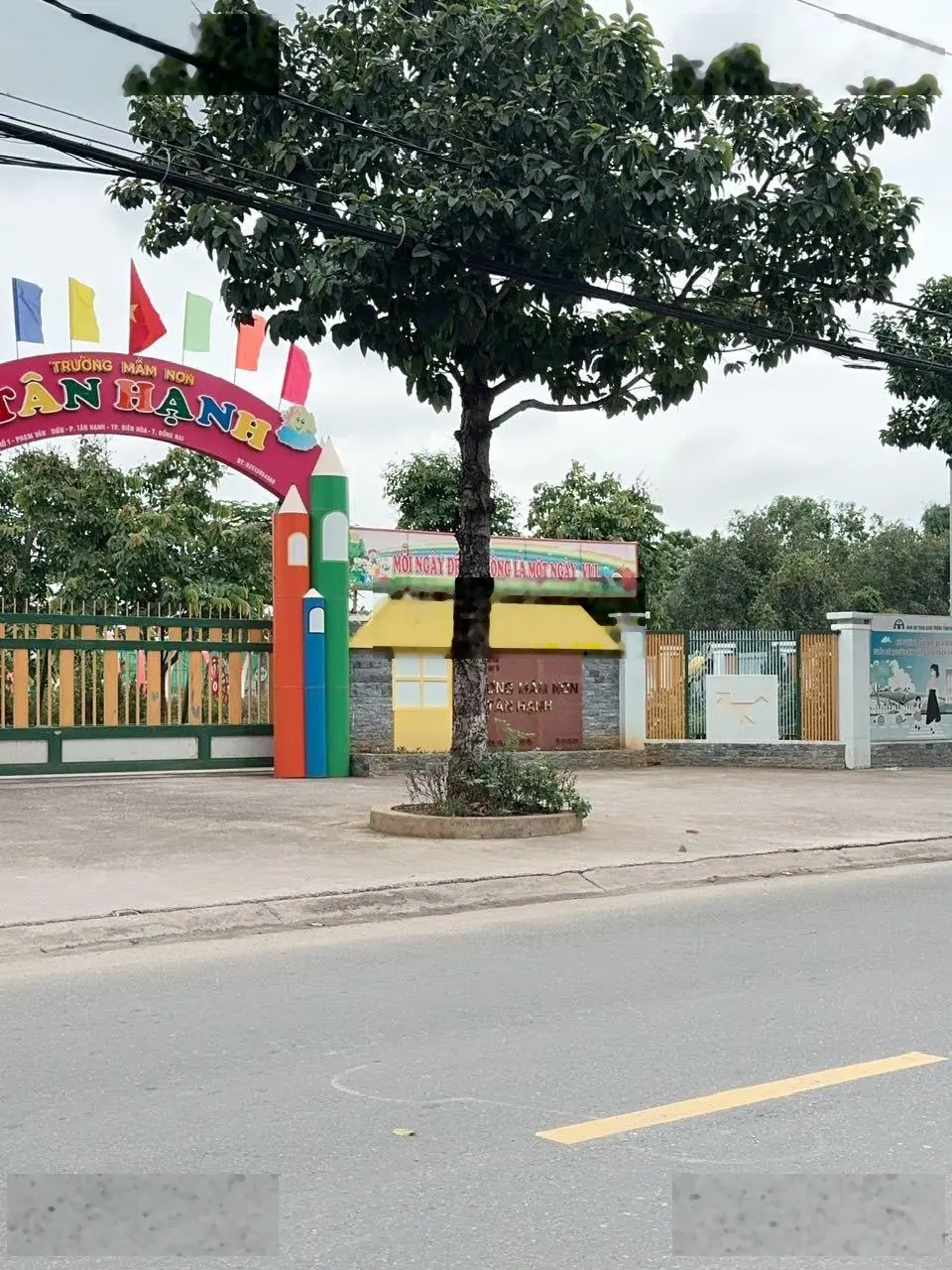 Bán lô đất phường Tân Hạnh, TP Biên Hoà. DT: 8,1x20= 160m. Giá: 3tỷ5TL, đường 6m + vỉa hè 3m