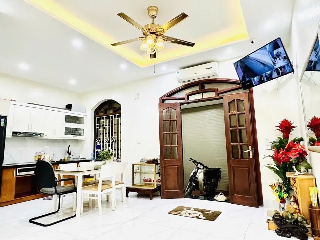 Bạch đằng - Hai bà trưng cần bán gấp căn gần 70m2 giá bán 9 tỷ quay đầu