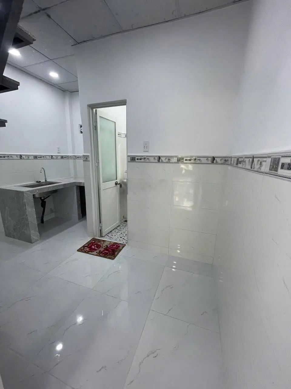 Cần bán gấp nhà 1 trệt 1 lầu, 32m2 3PN hẻm ba gác, giá bán chỉ 3 tỷ 3 TL, Lh: 0388668882 gặp Tâm