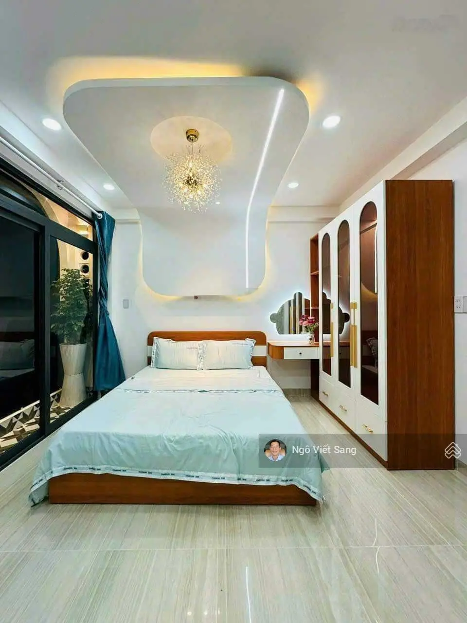 Nhà khá đẹp, mặt phố Nguyễn Chí Thanh - Hải Châu - Đà Nẵng, 79m2 ngang 5m, 4 tầng 4 PN, giá tốt