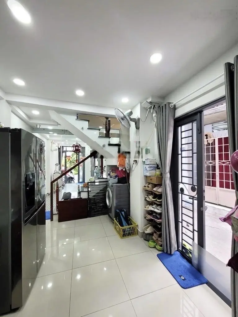 Nhà xinh, 3 mặt thoáng, nở hậu - Trần Văn Đang - 33m2, 3 tầng - nhích 5 tỷ