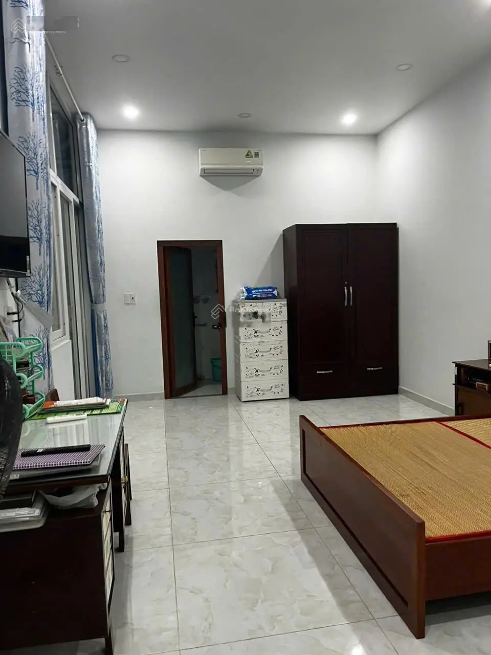 Bán nhà đường Nguyễn Trãi, Phường Nguyễn Cư Trinh Quận 1. DTCN: 99.77m2, gồm 5 tầng giá 20,5 tỷ