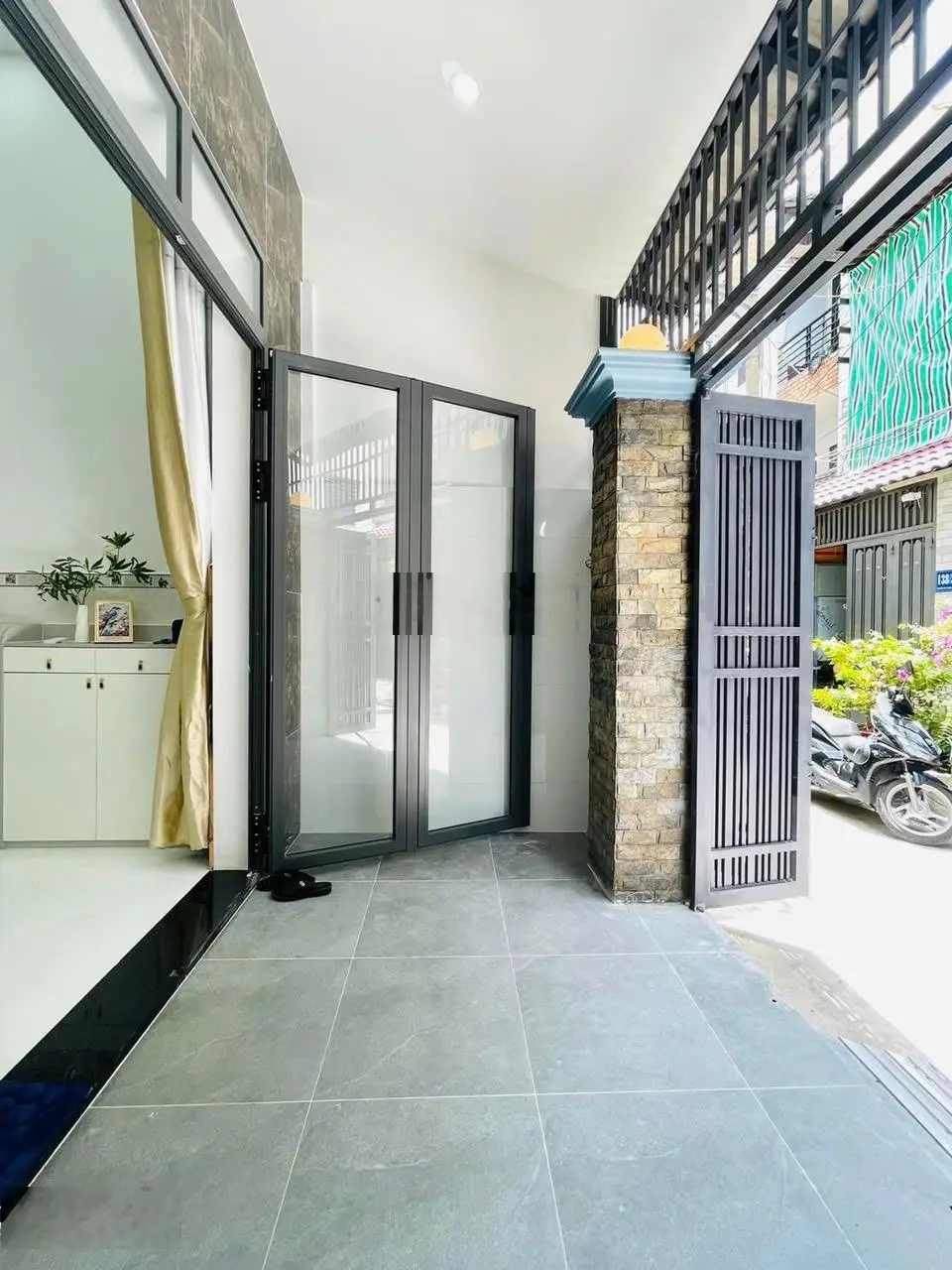 Đi nước ngoài bán gấp nhà Đ Minh Phục, Q11.3ty/48,4m2. Gần bệnh viện, chợ. LH: 0936 436 ***