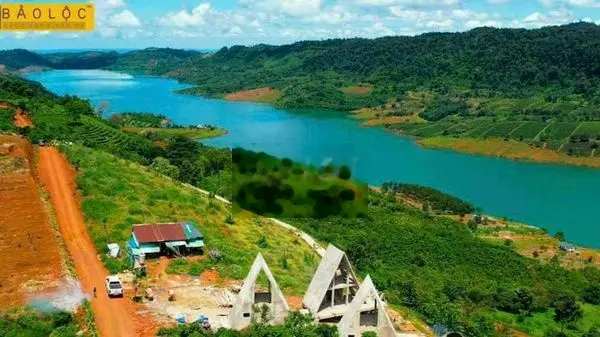 💥ĐẤT VIEW HỒ NGỌC_TP.BẢO LỘC, CÓ THỔ CƯ(MUA 1,3 TỶ HẠ CÒN 850 TRIỆU)