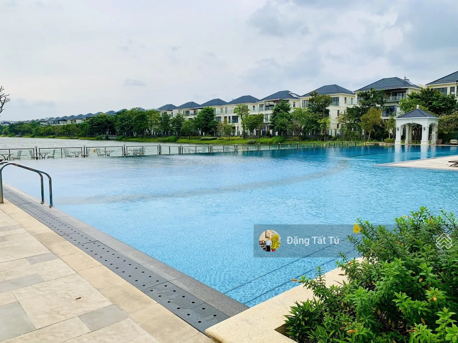 Cần chuyển nhượng nhà phố Lakeview city giá 16 tỷ nhà đã hoàn thiện. Lh: 0917330220