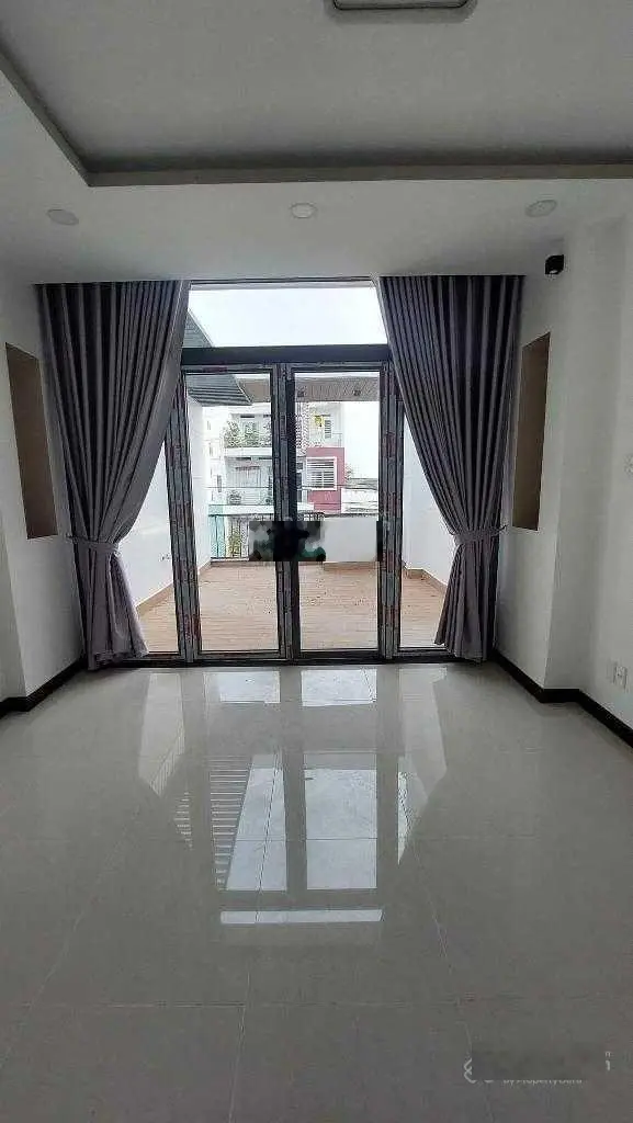 Nhà 3 tầng - ngang 4,7*16m - xe hơi vào nhà - Tân Quy, Quận 7 - chỉ 8 tỷ 650