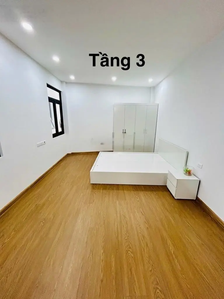 Bán nhà Phúc Lợi, 34m2, 5 tầng, 3 ngủ, full nội thất, ngõ rộng thoáng, gần ô tô, sau trường học