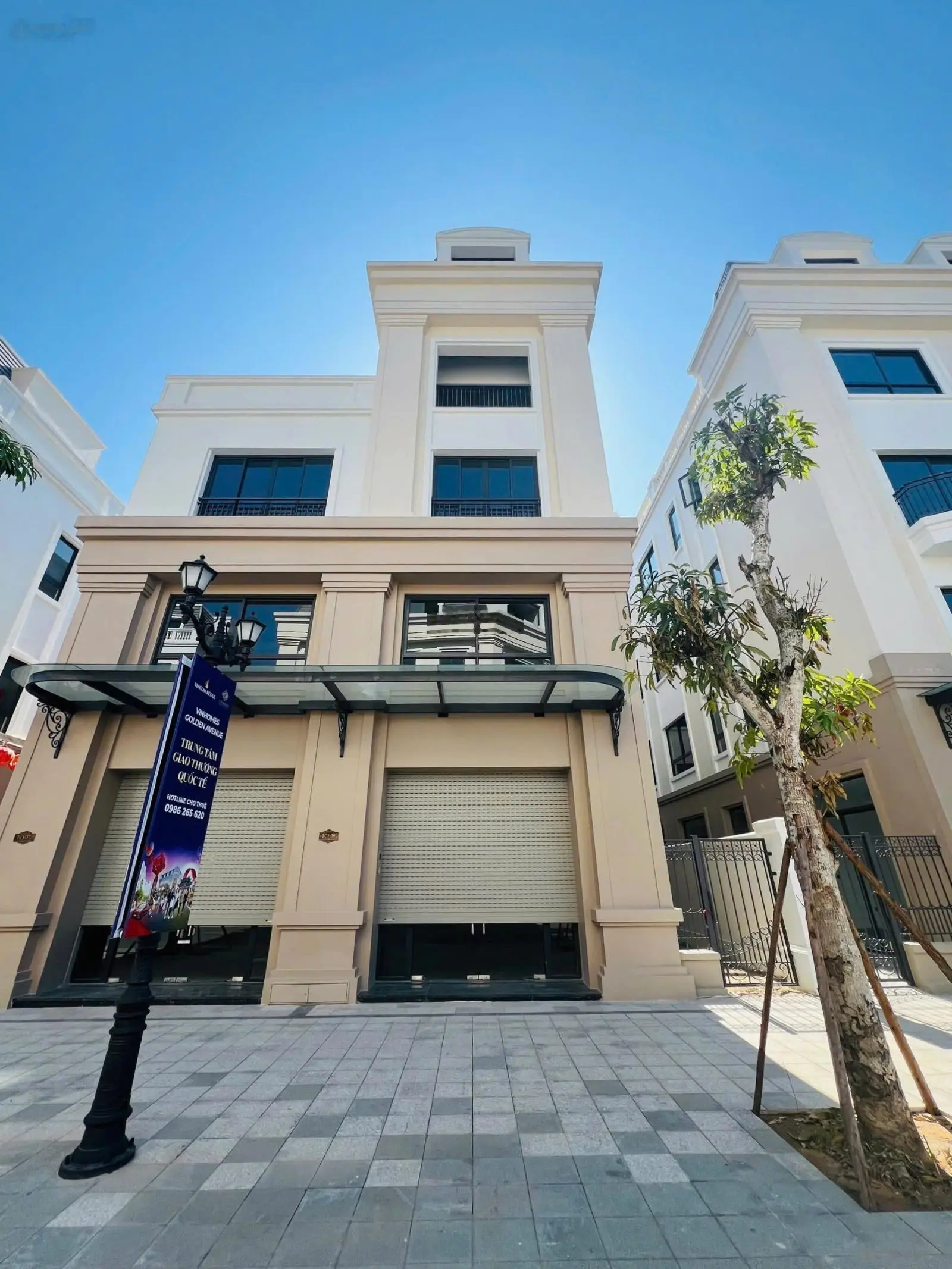 Bán gấp Shophouse đẹp xuất sắc tại Vinhomes Golden Avenue Móng Cái, 3,6 tỷ, 67,5 m2