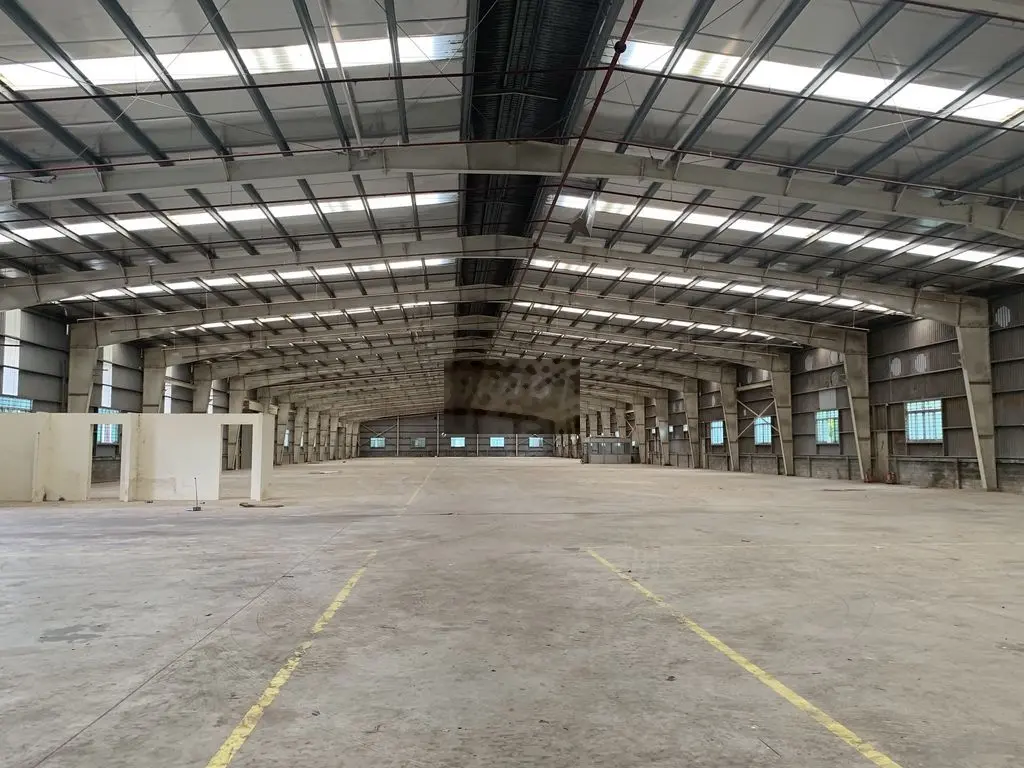 Bán 5.100m2 nhà xưởng ở Khu công nghiệp Hòa Bình, Thủ Thừa, Long An