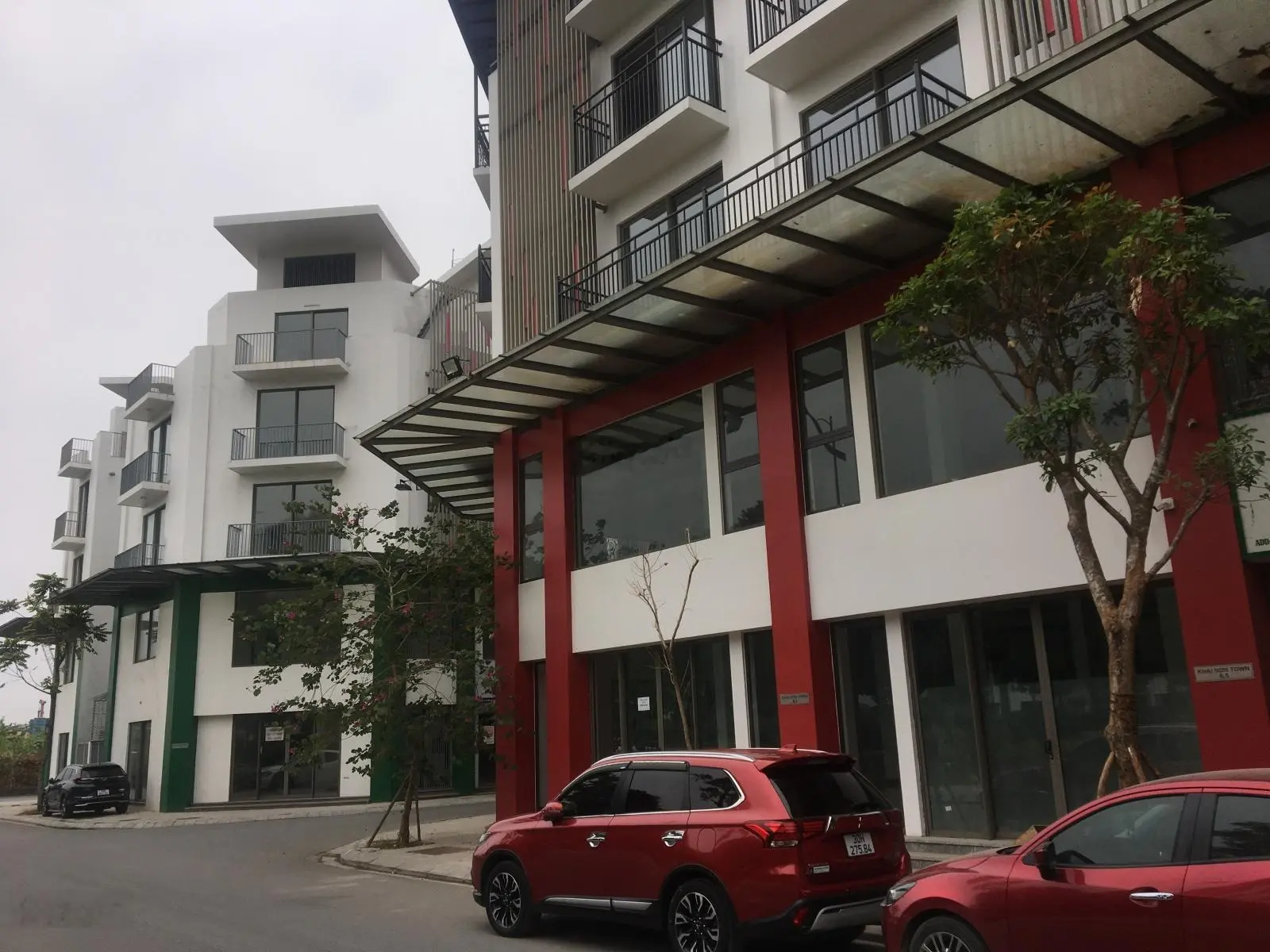 Cần bán shophouse khai sơn city long biên - liên hệ : 0382579691