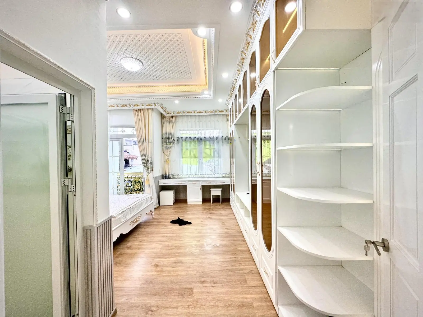 Bán nhà sổ riêng 94,2m2 mặt tiền hẻm xe hơi Đào Tông Nguyên, Nhà Bè 3 tầng full nội thất cao cấp