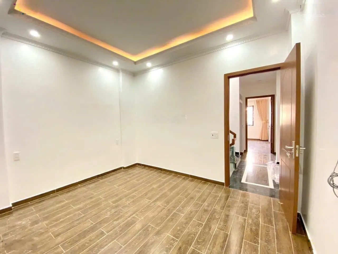 Bán nhà 4 tầng gần vườn hoa đẹp 40m2 - 4,35 tỷ TĐC Xi măng, Sở Dầu, Hồng Bàng, Hải Phòng