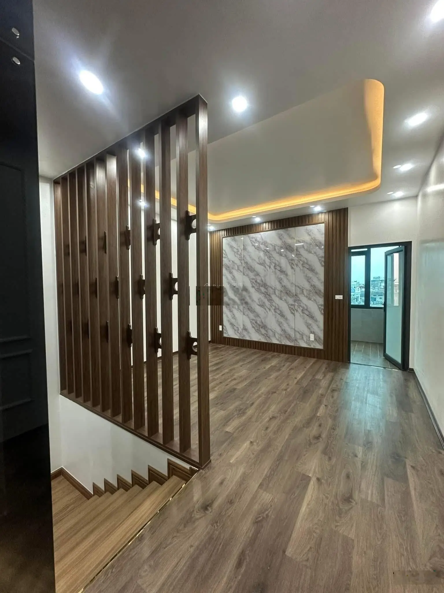 Bán gấp nhà riêng 4PN, 4VS tại Hồ Nam, 9,5 tỷ, 115m2