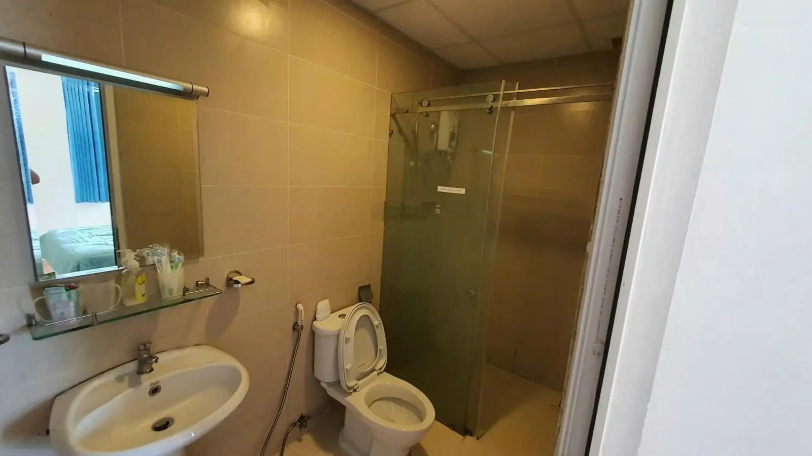 Bán căn hộ Melody 72m2 2pn 2wc, full nội thất, view biển. Giá: 2.6 tỷ