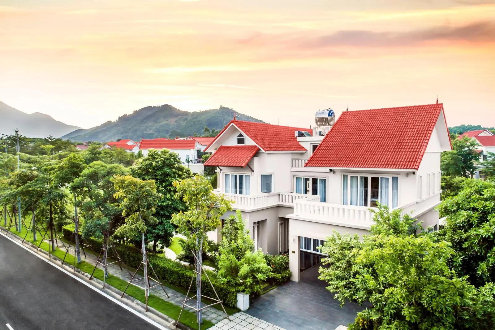 Qũy căn độc quyền đẹp + giá tốt nhất khu A B C Xanh Villas. Hàng chuẩn DT 230m2 300m2, 500m2 1000m2