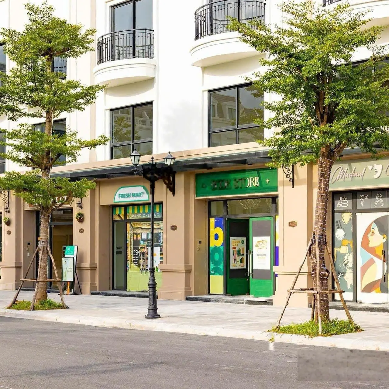 Bán nhà biệt thự view công viên dự án Vinhomes Golden Avenue, đã hoàn thiện 3 tầng giá tốt