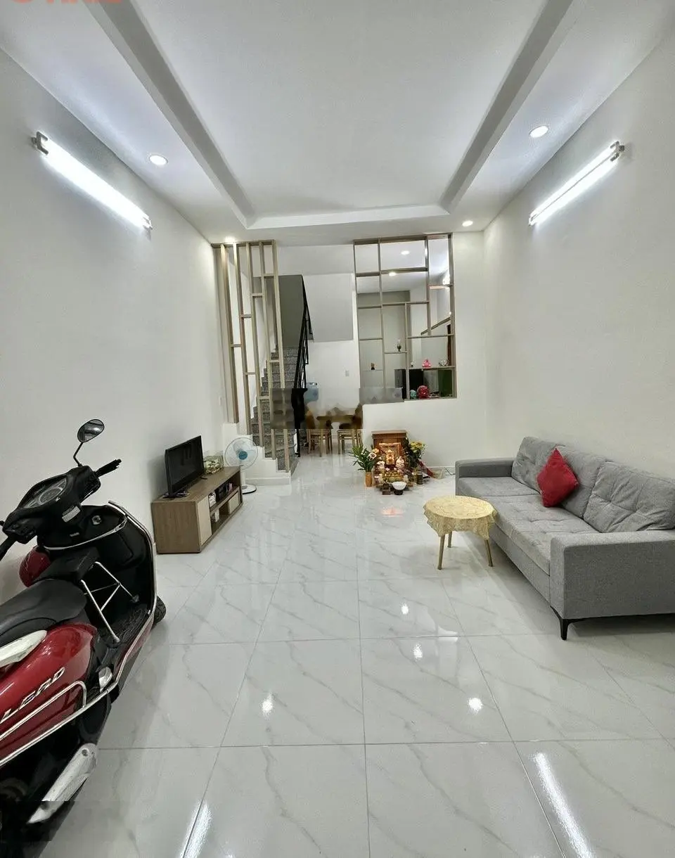 Hot! Bán nhanh nhà 33,5m2 Bà Hạt, P9, Quận 10, gần khúc giao Nguyễn Tri Phương giá 2tỷ120