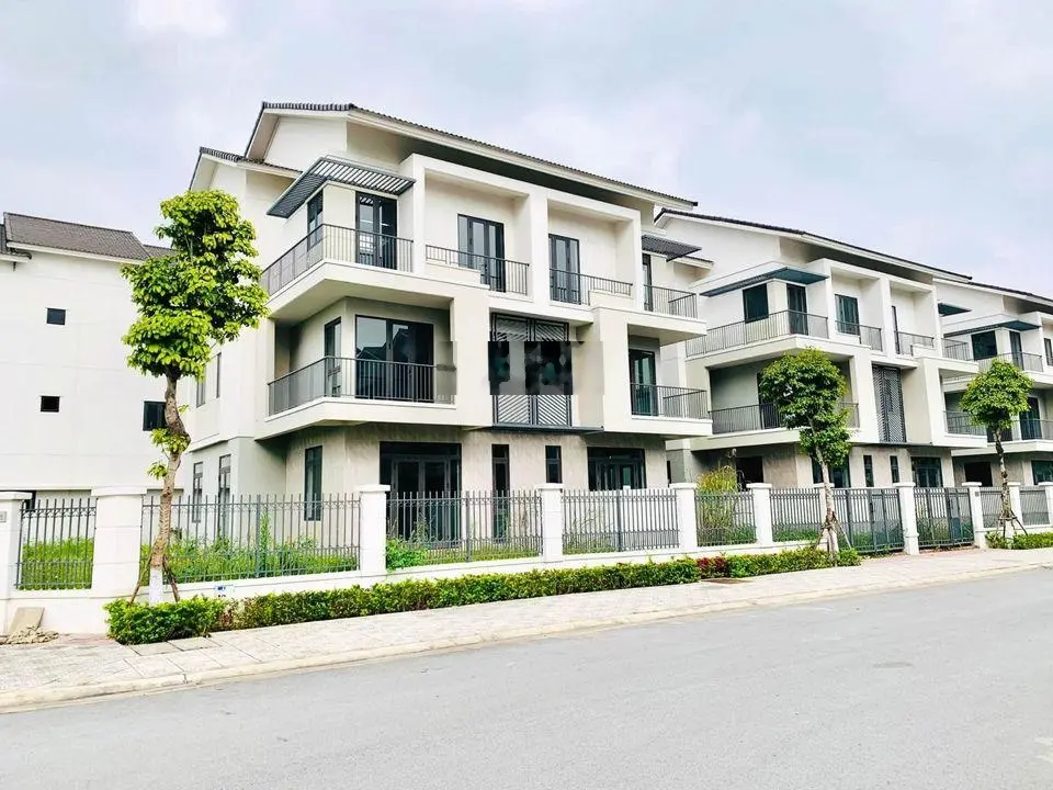 Biệt thự Centa Riverside, 10,6 tỷ, 180m2, hướng nam. Quỹ căn đẹp hiếm còn sót. Lh Em Tài 0965889895