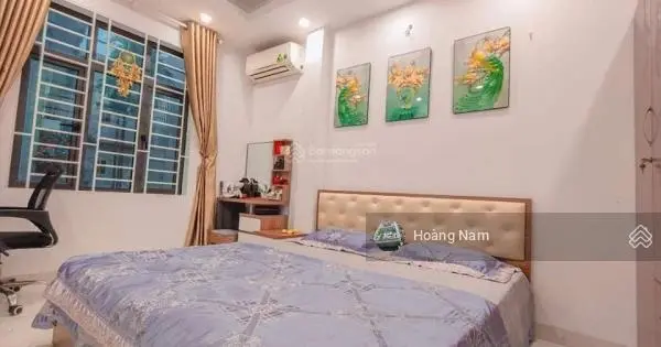 Hàng hiếm dưới 2 tỷ, nhà 34m2 Bạch Đằng, hẻm 6m gần ngã 4 Hàng Xanh, xây 1 trệt 3 lầu, hoàn công