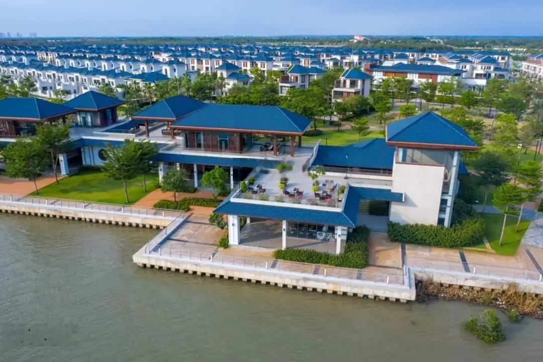 Chính chủ gửi bán nhà phố, căn góc Swan Bay - Zone 8. Giá tốt đầu tư. LH: 0826 563 ***