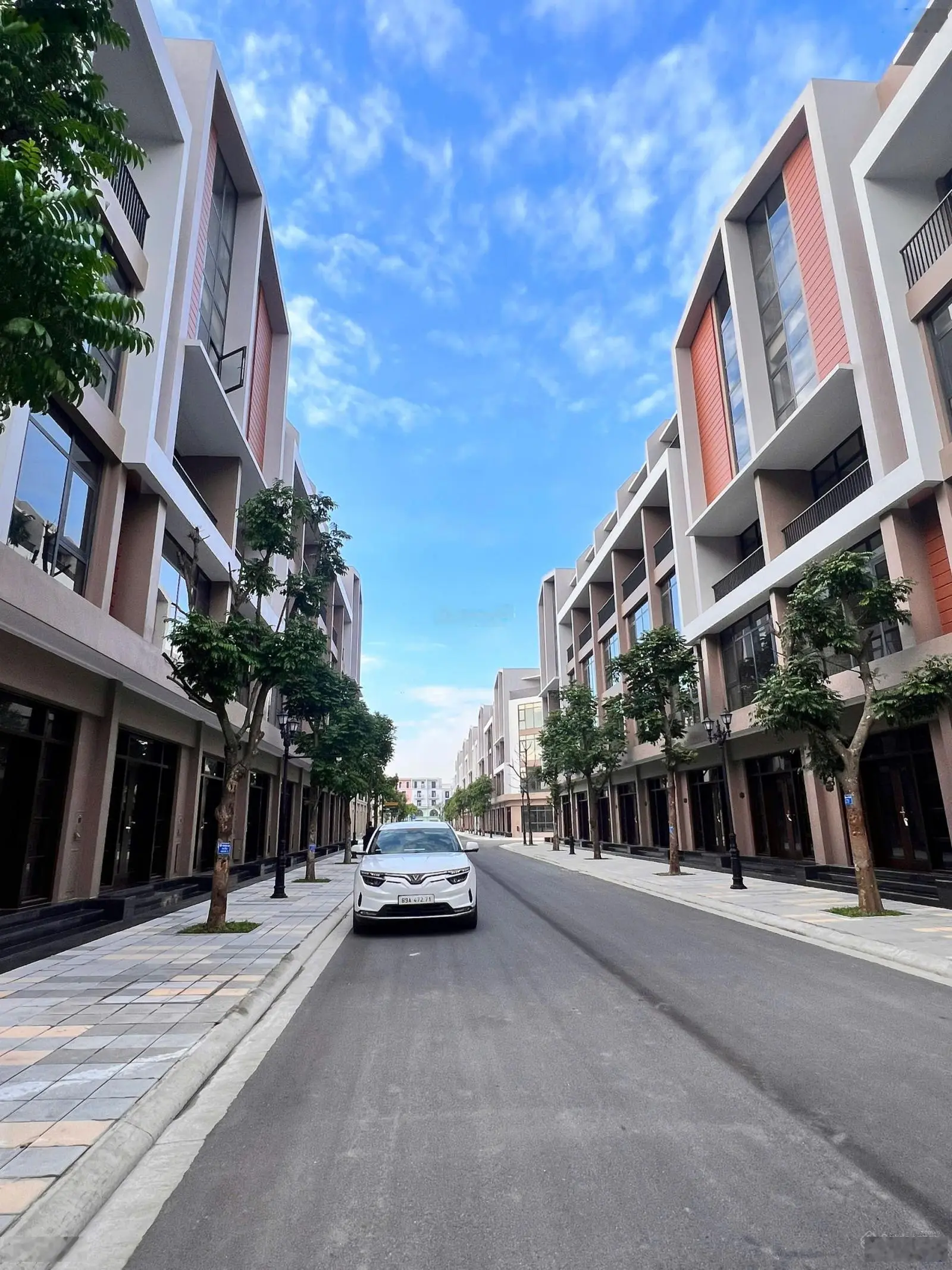 Bán shophouse 70m2, 9,5 tỷ tại The Crown - Vinhomes Ocean Park 3, Nghĩa Trụ, Hưng Yên