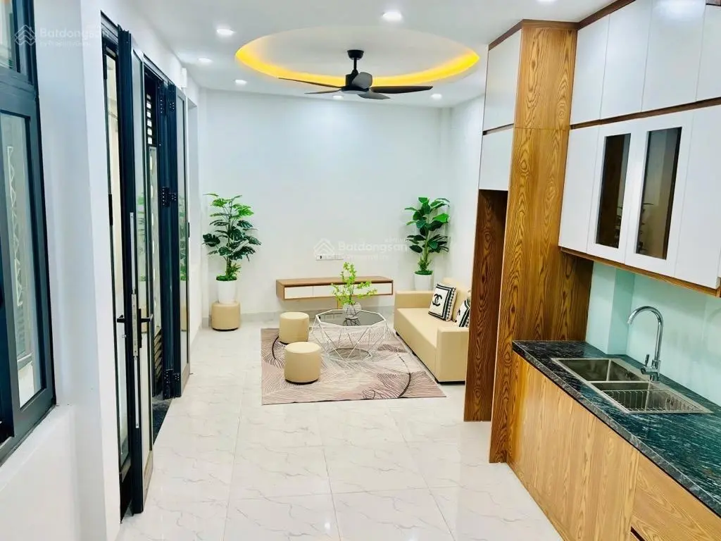 Bán nhà Phúc Lợi, 34m2, 5 tầng, 3 ngủ, full nội thất, ngõ rộng thoáng, gần ô tô, sau trường học