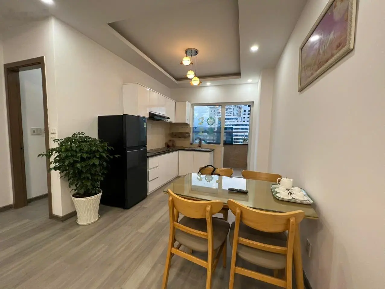 Bán căn 30 kế bên căn góc. Full nội thất 59m2. View biển. Giá bán 1.950 tỷ. Lh 0931 354 ***