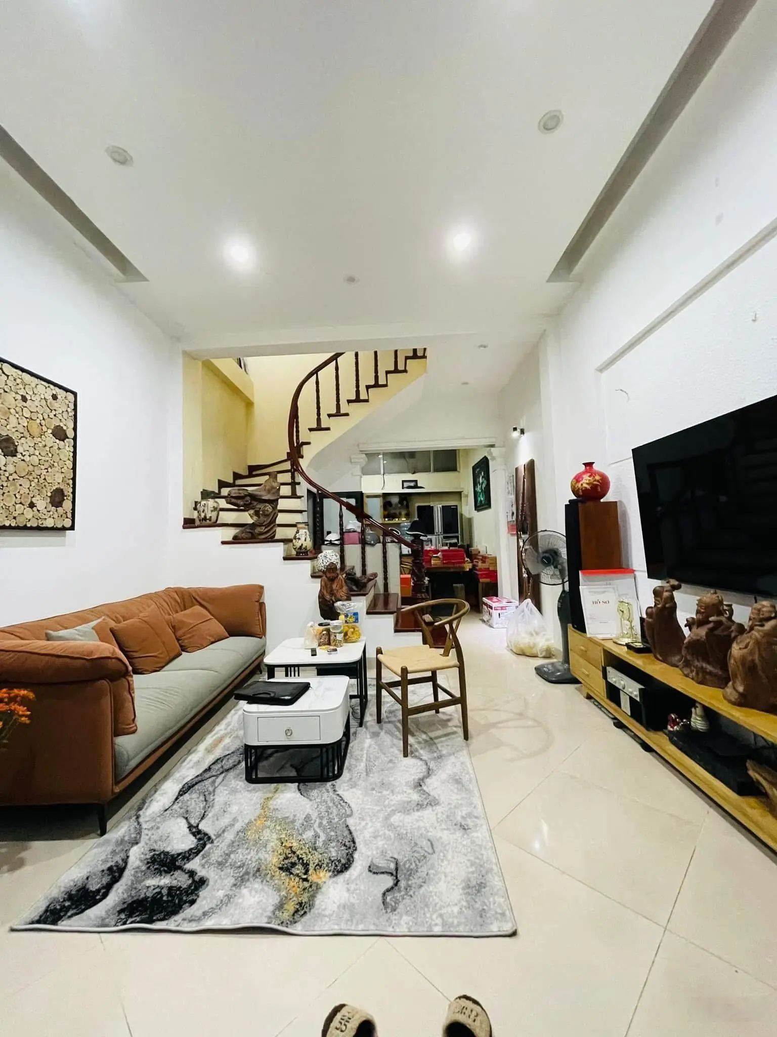 Bán nhà đẹp ngõ 50 Võng Thị, 42m2 4 tầng, full nt, gần đường ô tô, hơn 10 tỷ