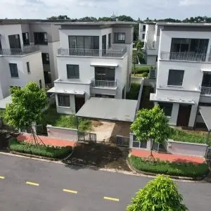 Biệt thự Cát Tường Swan Park với diện tích 233,64m2, trục đường thông giá 10,5 tỷ (Thương lượng)