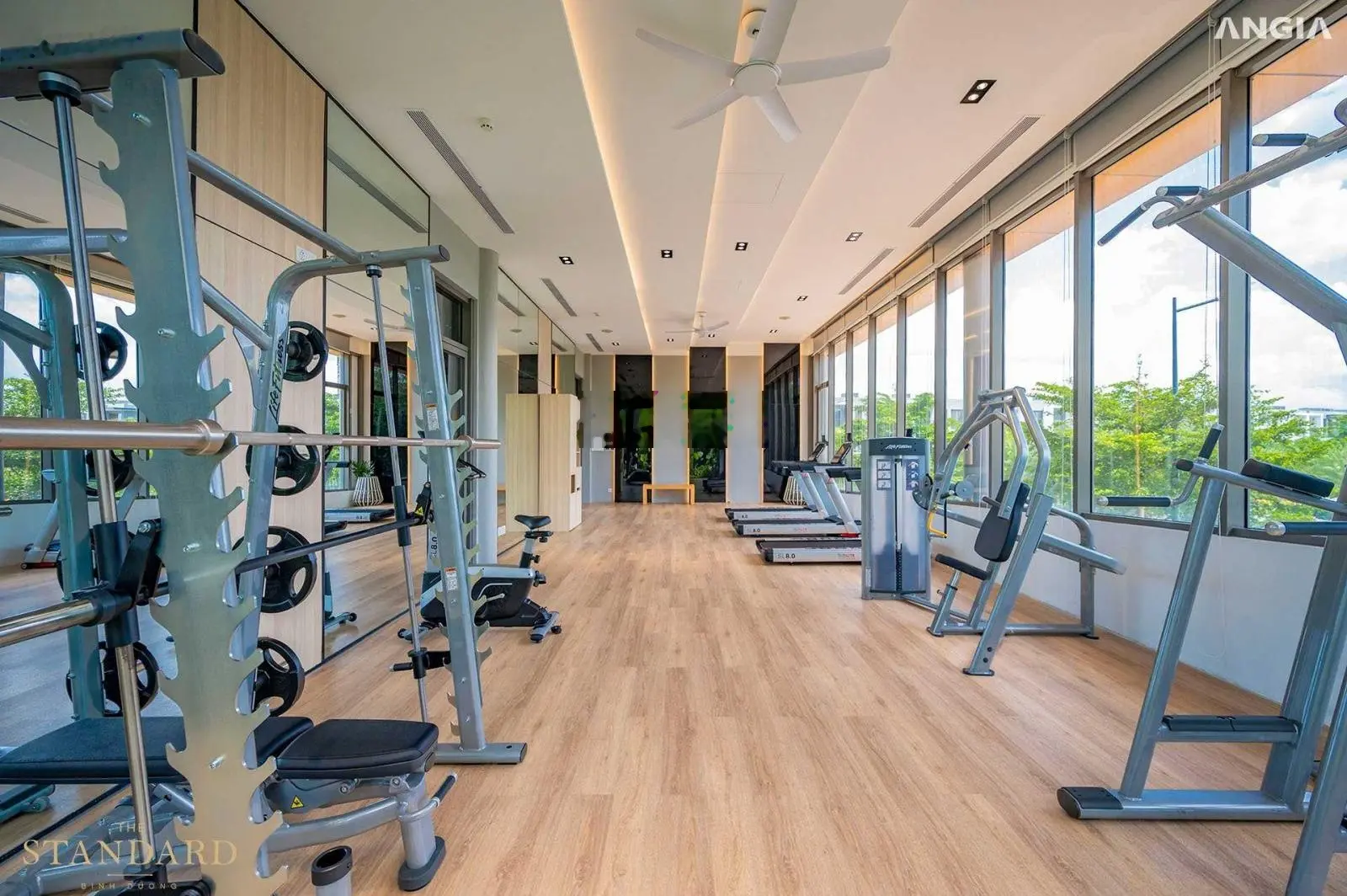 Khu biệt lập SHR chuẩn resort có hồ bơi gym, yoga coffee, bảo vệ. Nội khu 80% là mảng xanh yên tĩnh