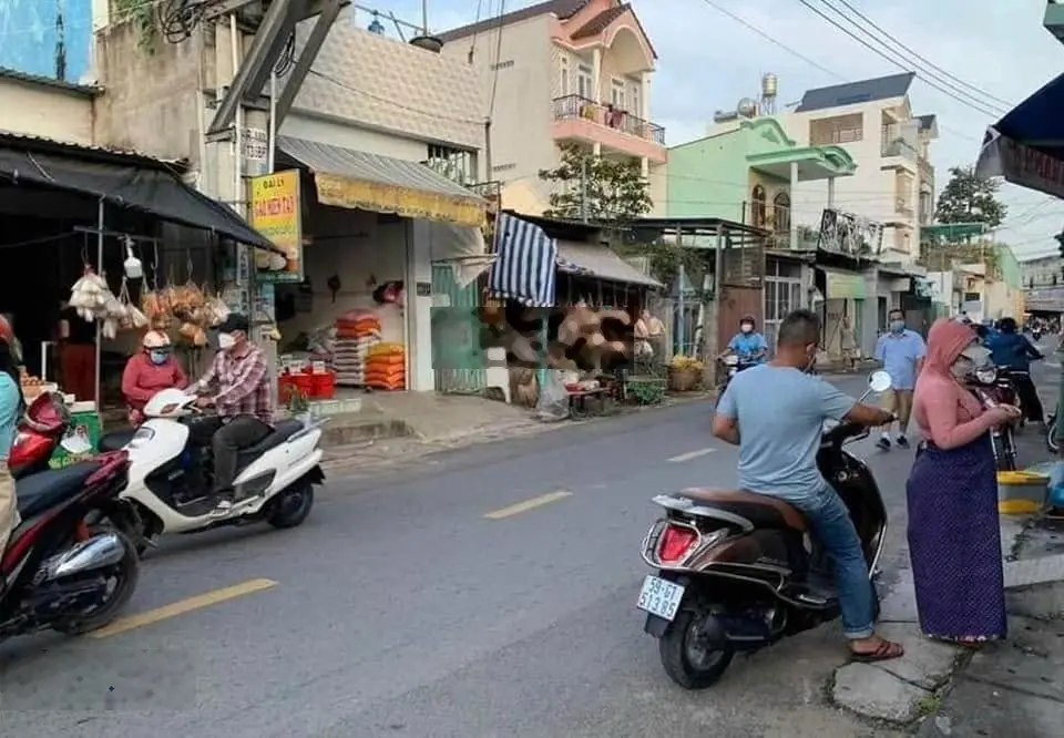 Kẹt tiền bán gấp nhà ngay Làng Đại Học Nguyễn Văn Linh đối diện nhôm nhựa Kim Hằng 850Tr