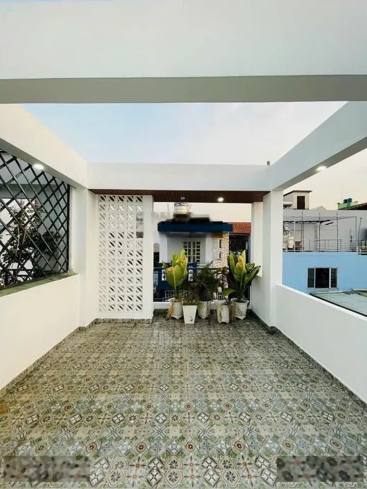 Nhà ngộp vốn bán giá 2.650tỷ/58,6m2 - Tân Sơn Hoà P.2 Tân Bình. Gần chợ Phạm Văn Hai. Cho thuê 27tr