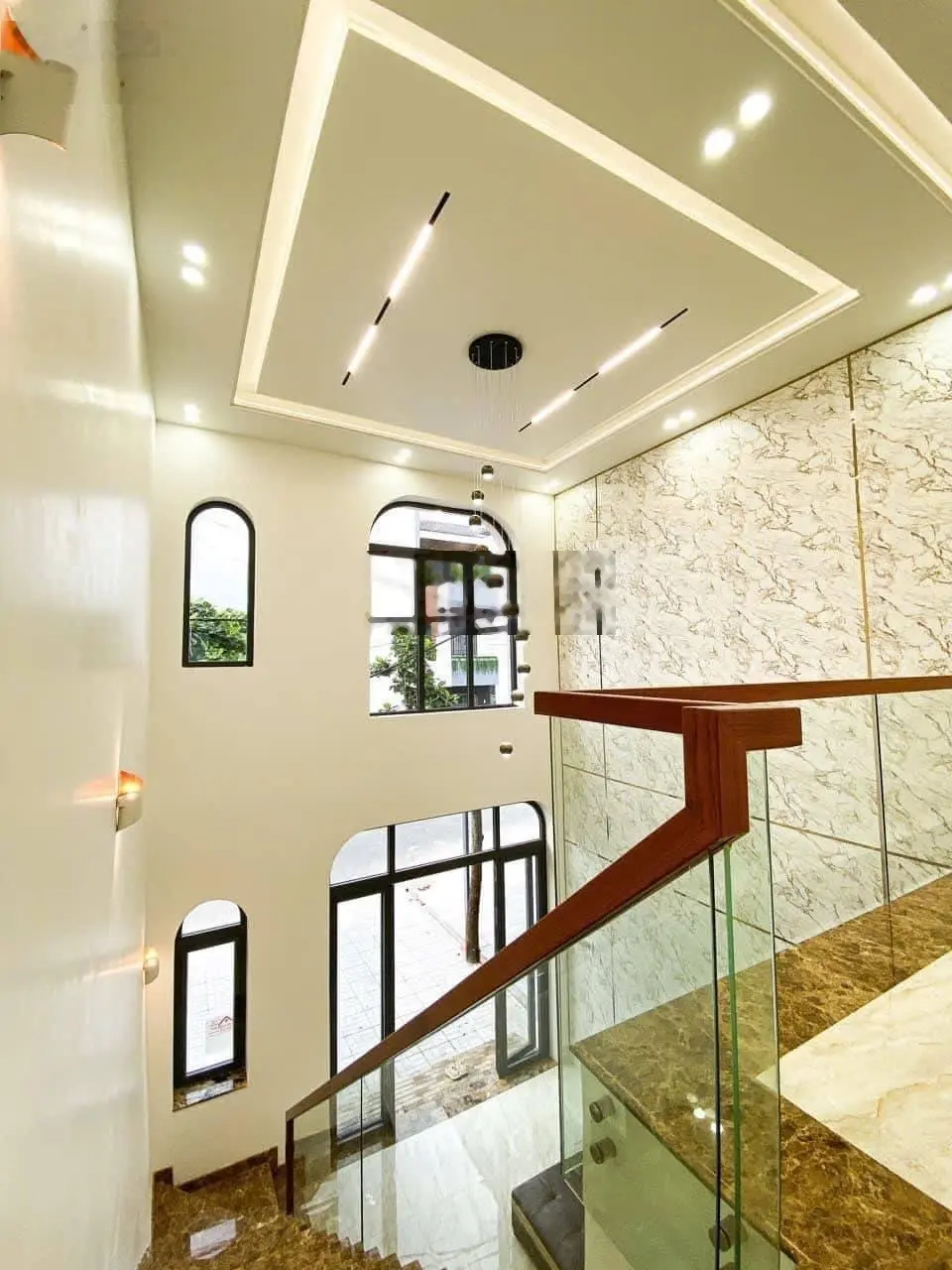 Bán nhà đường Nguyễn Hữu Trí, Bình Chánh. 60m2 1 trệt 1 lầu. Giá 1tỷ915 - SHR, ngân hàng hỗ trợ 70%