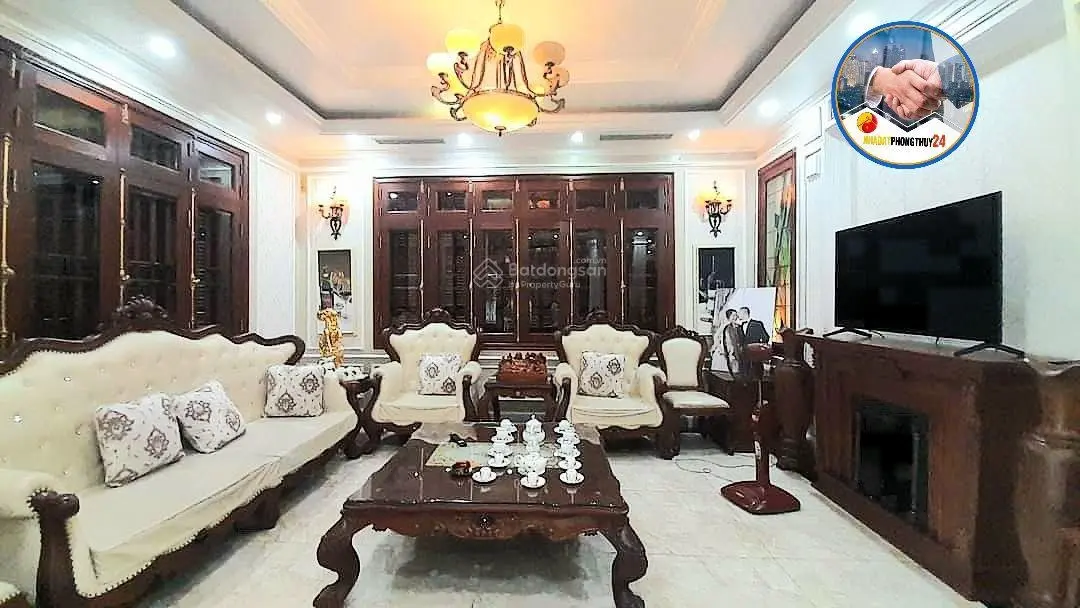 Bán biệt thự Bạch Đằng, Hồng Bàng, Hải Phòng. 250m2, 4 tầng, chỉ 30 tỷ