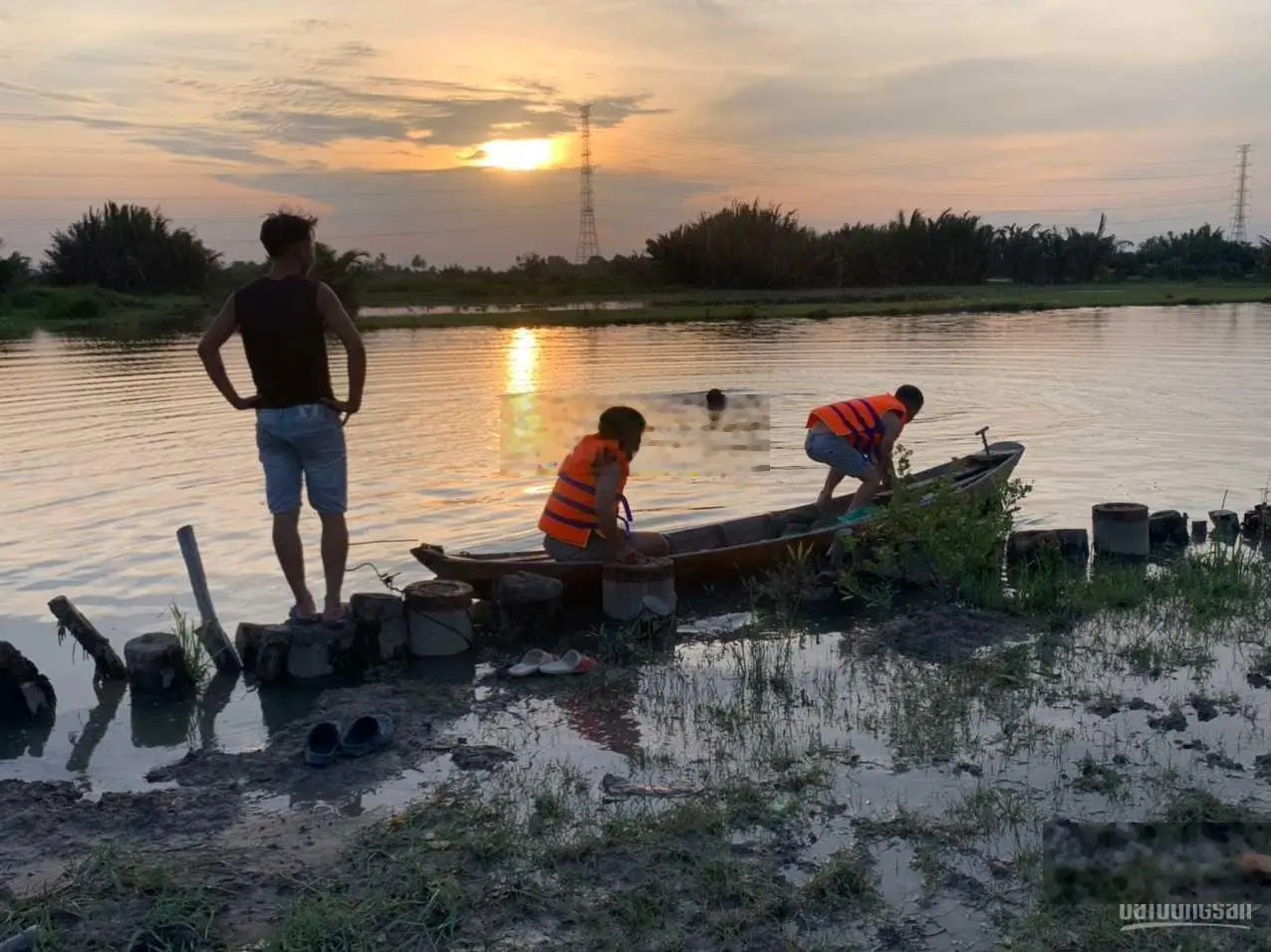 Bán nhà vườn ven sông tại Nhơn Trạch