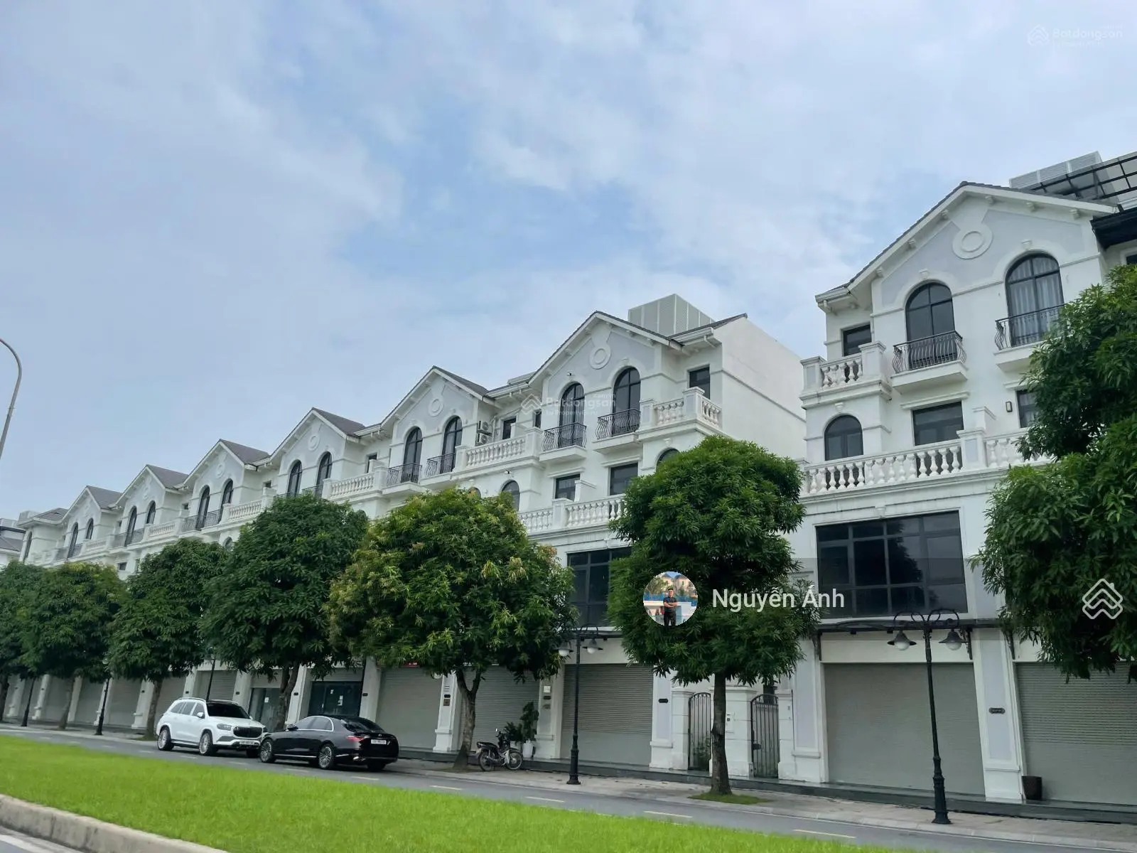 Shophouse kim cương - đường 40m Đại Tây Dương hoàn thiện có thang máy. Bán gấp 17 tỷ BP