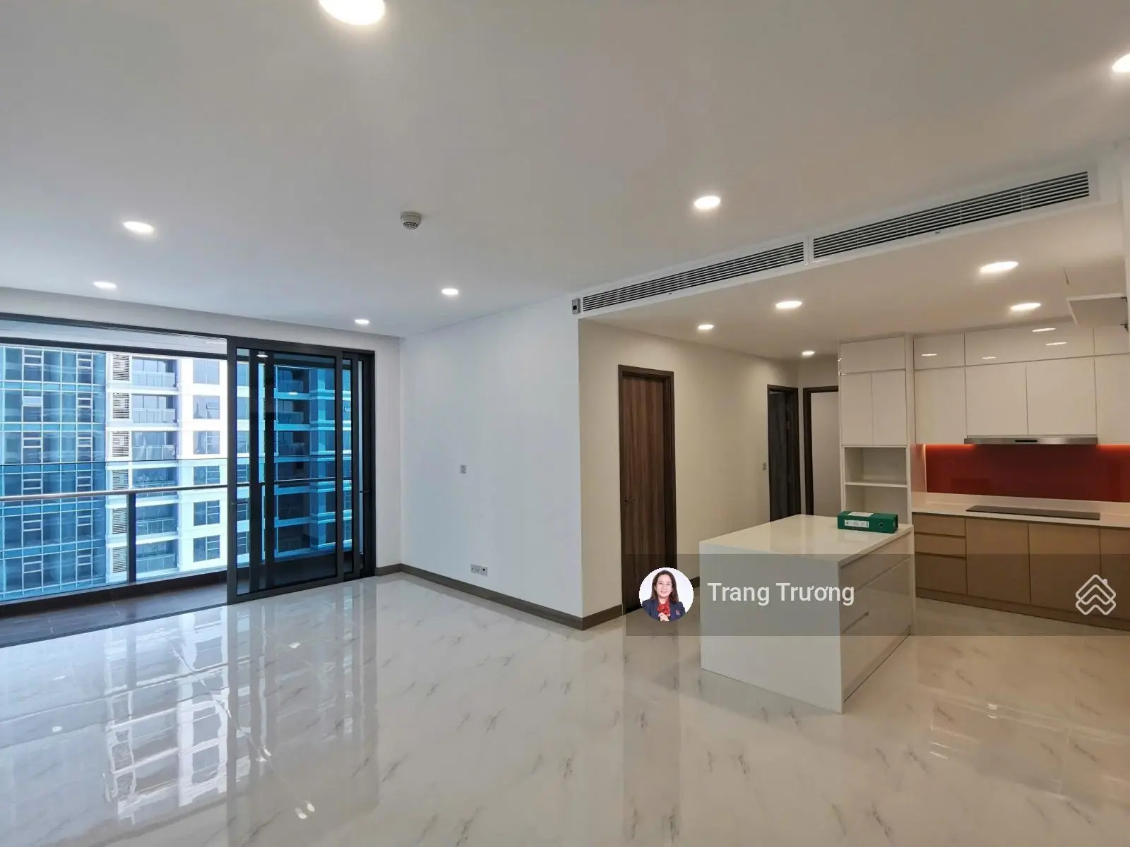 Bán CHCC Sunwah Pearl, 2pn, 106 m2, view nội khu và sông. Giá tốt : 11 tỷ