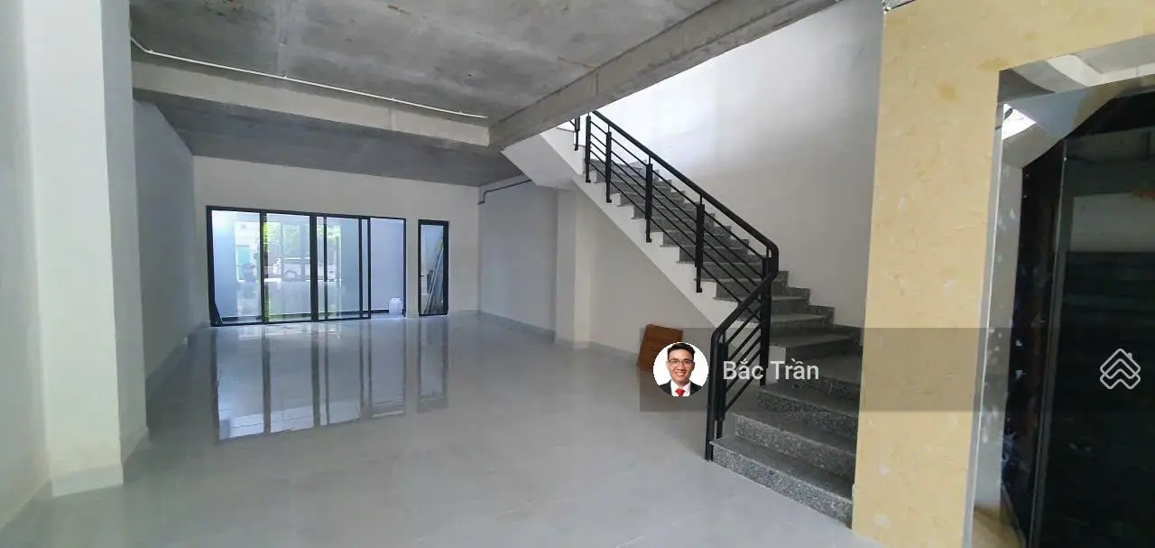 Chính chủ bán căn góc shophouse Q2 FRASER Thảo Điền, 5 tầng 1 sân thượng, 138m2