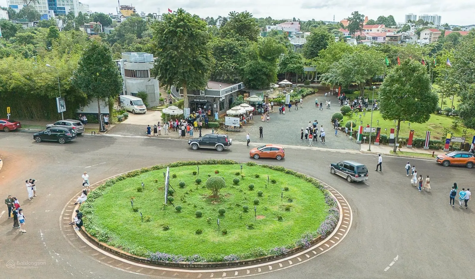 Chuyển nhượng nhà phố trong khu đô thị Trung Nguyên. Giá 7tỷ190 bao toàn thị trường