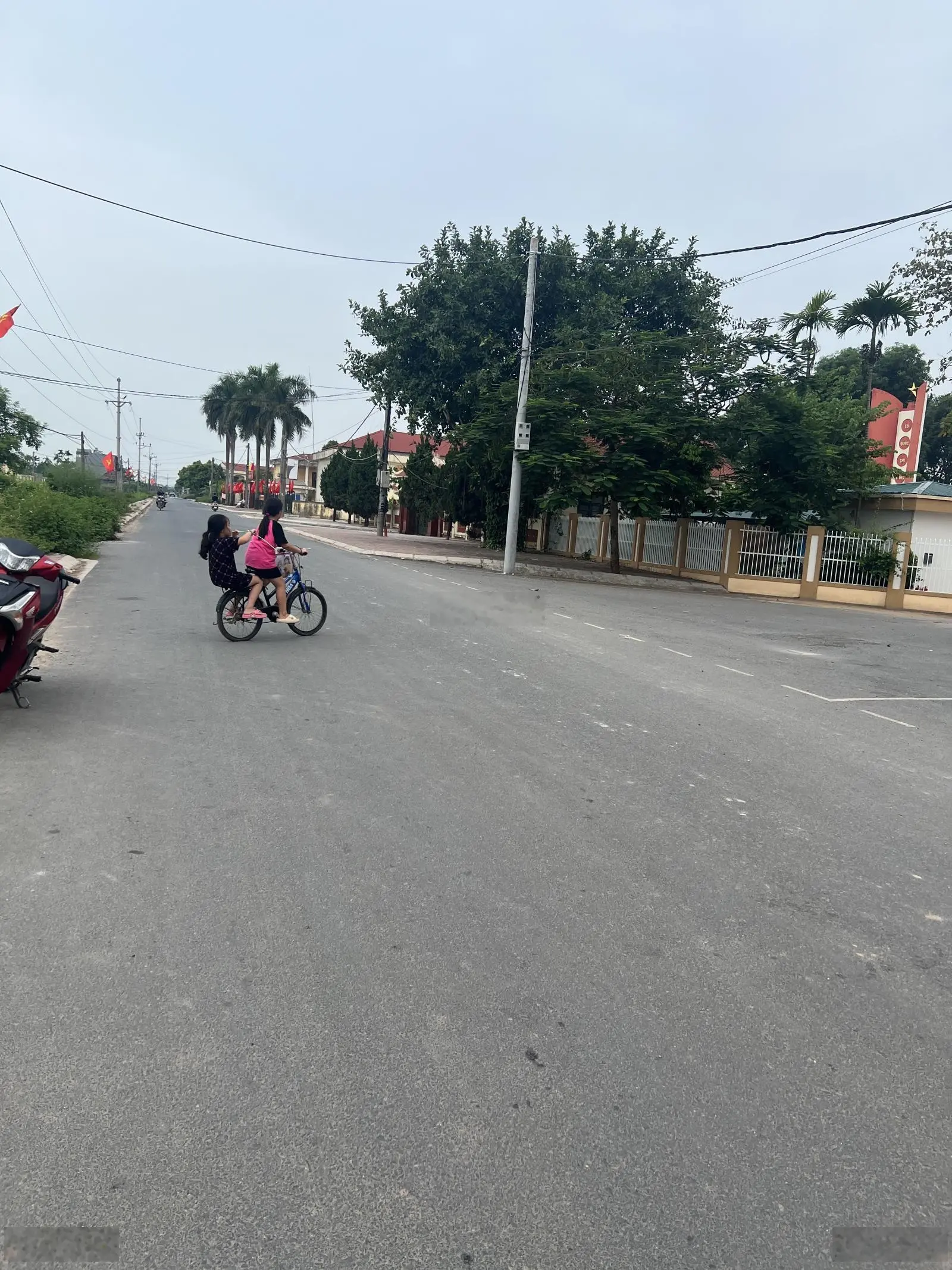 65 m thuộc hợp đồng chương mỹ , cách dg 419:100 m