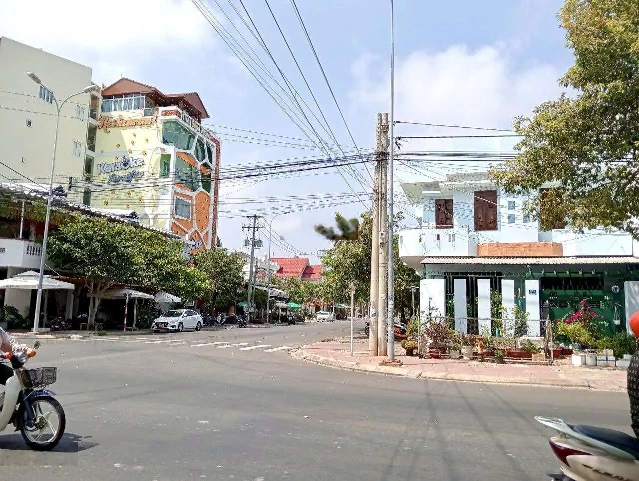 Bán nhà căn góc trung tâm Phan Thiết - đường Võ Văn Kiệt và Đào Tấn