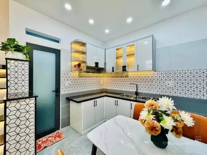 CHÀO MỪNG NĂM MỚI VỚI CĂN NHÀ MỚI giá 3tỷ350, 52m2, Võ Trường Toản, P15, Q5. LH: 0921922735 Nguyên