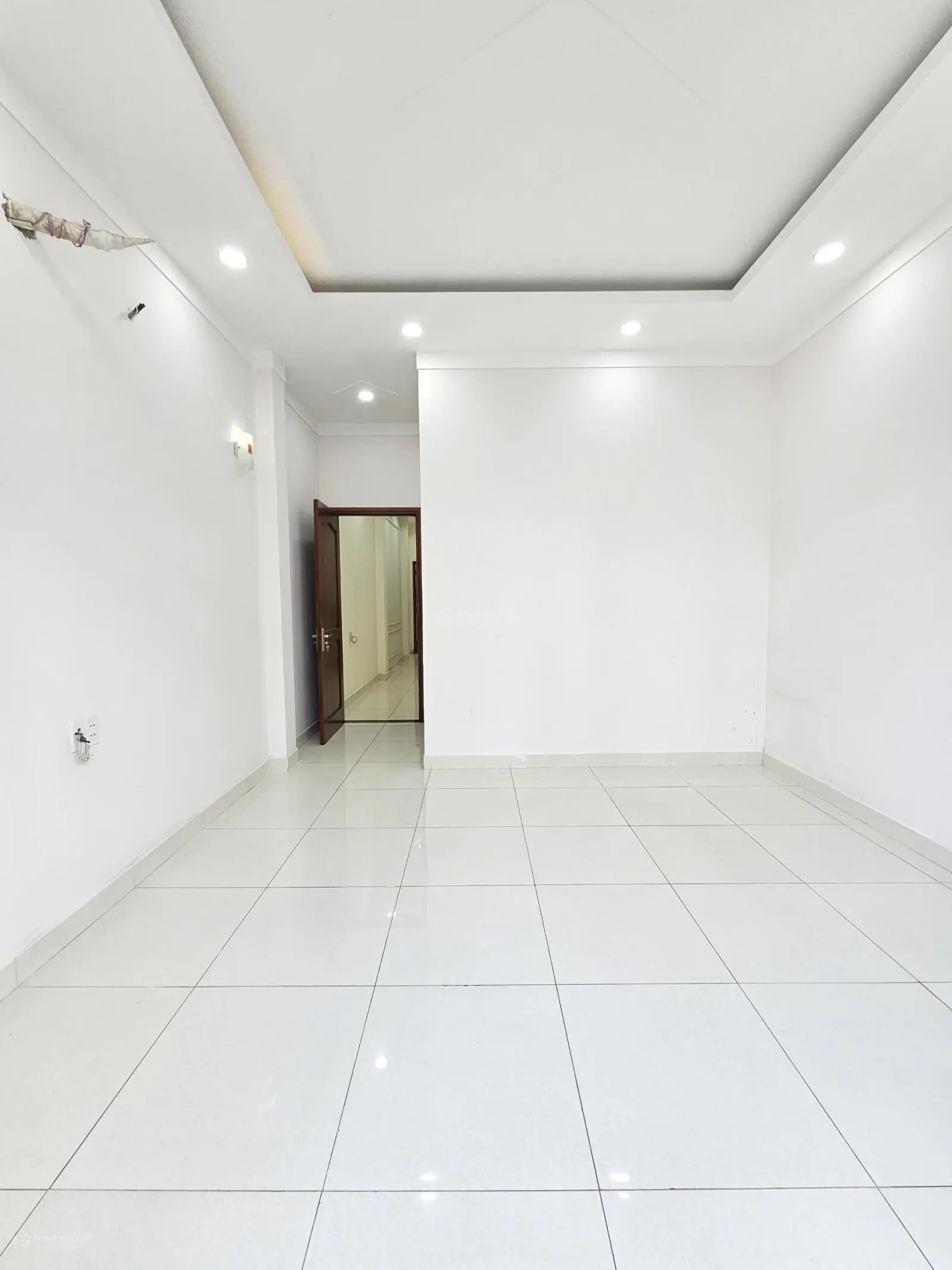 Nhà mặt tiền kinh doanh: 4,5 tỷ, 72m2 nhà đã qua sử dụng 1 trệt 2 lầu KDC Phú Hồng Thịnh 8 Thuận An