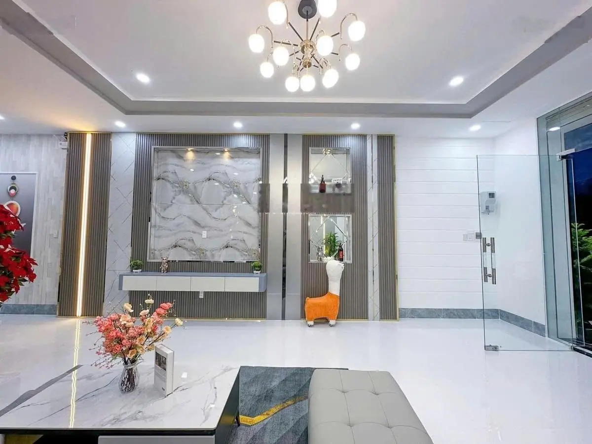 Kẹt tiền cần bán gấp nhà 80m2, ngay MT đường Đa Phước - Bình Chánh, full nội thất, thuê sẵn 8tr/th