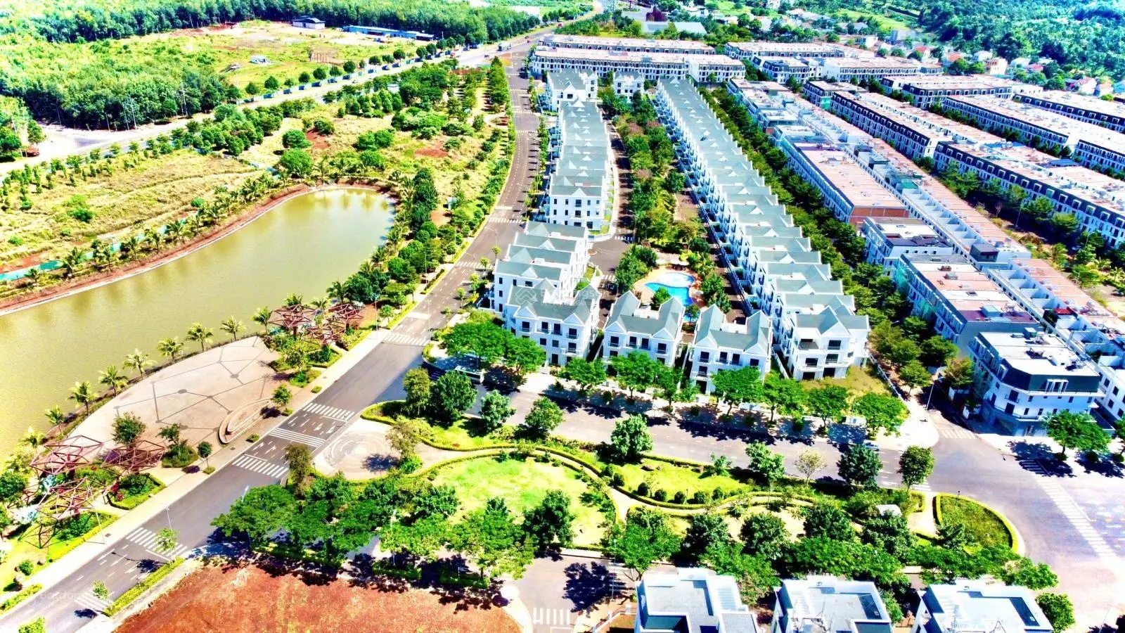 Bán biệt thự Eco City Premia, 13,5 tỷ, 250m2, Tân An, Buôn Ma Thuột, Đắk Lắk