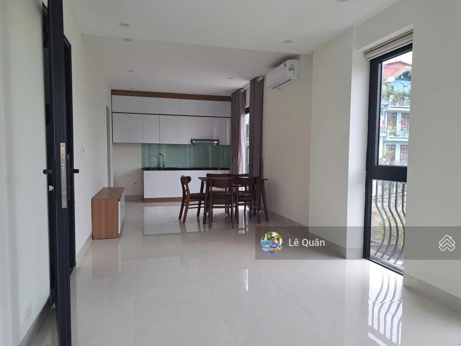 Bán lô góc 115,7m2 KVKL hoàn thiện đẹp view CV, cạnh trường Ngôi sao. LH: 0986.78.65.68