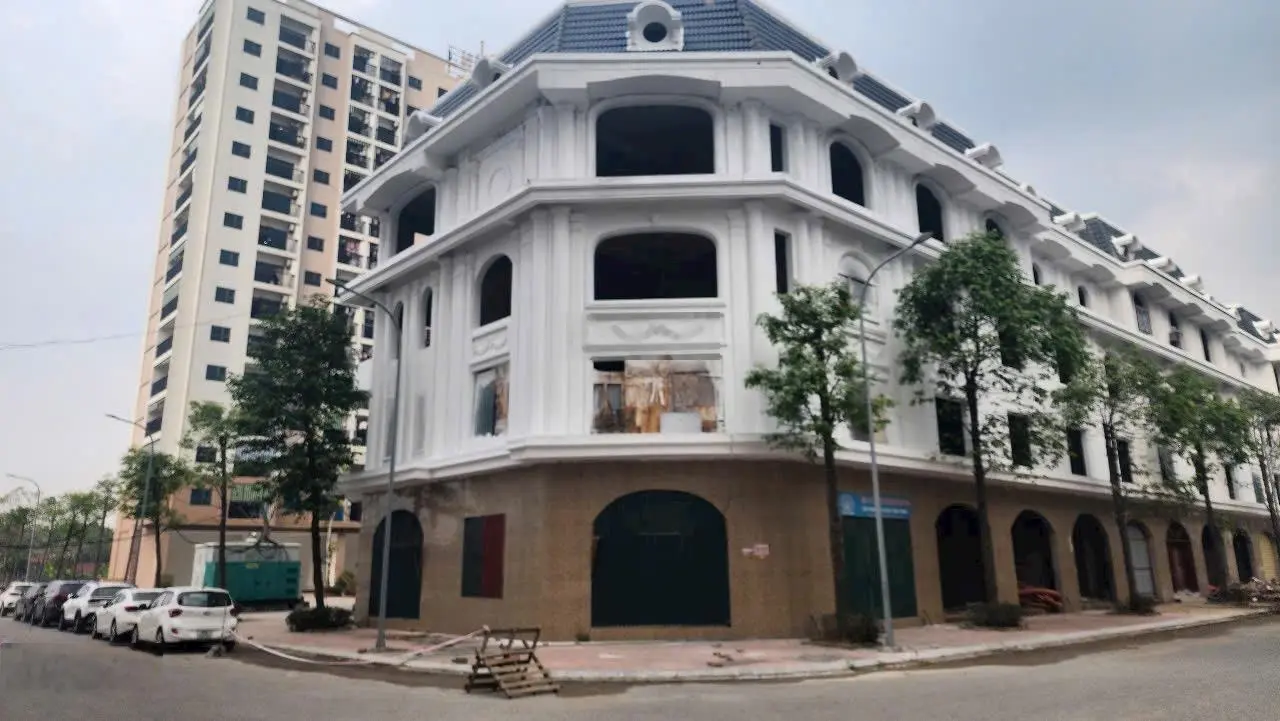 Bán shophouse 90m2 tại đường 38, Thị trấn Hồ, Bắc Ninh, giá tốt chỉ với 6,5 tỷ