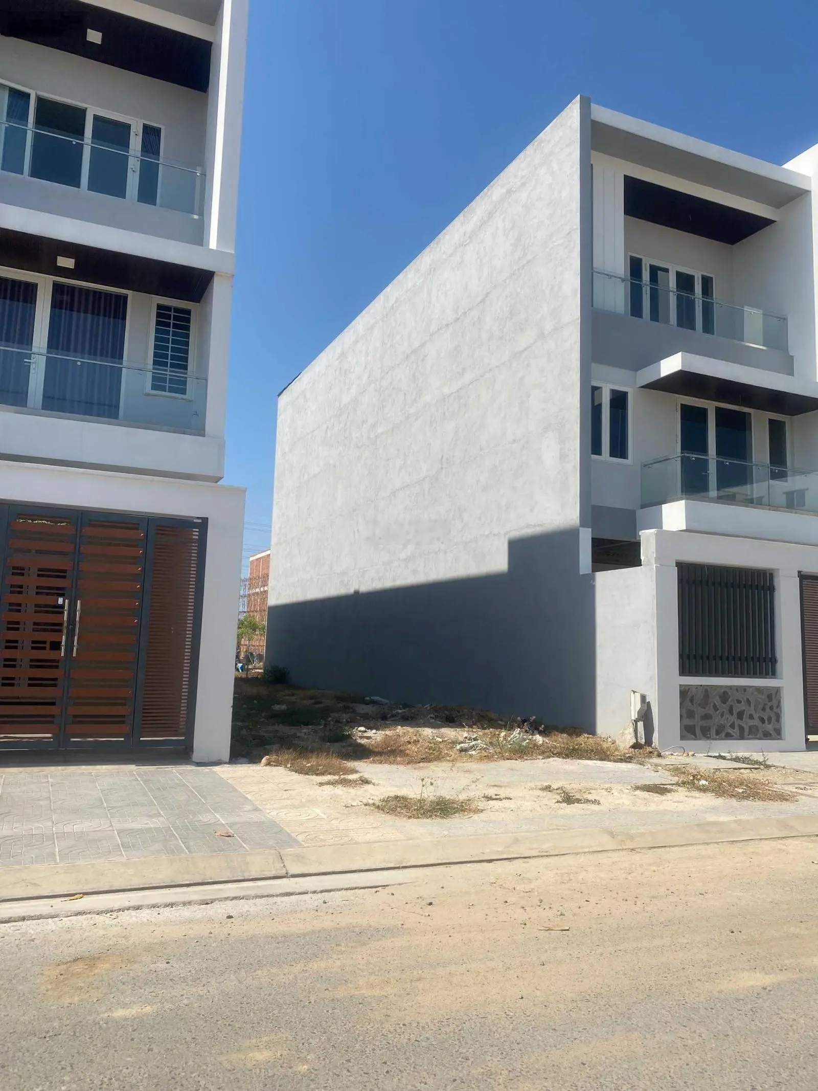 Bán đất nền 120m2 Bà Rịa City Gate giá 1 tỷ 750 liên hệ: 0901 325 ***